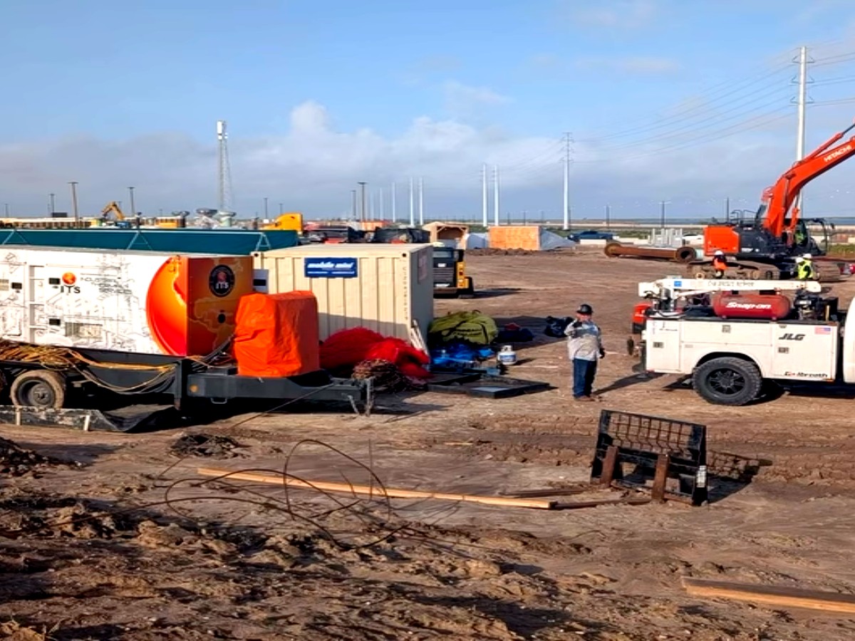 Trucks Trailers Skid Steers